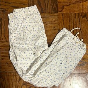 Levis Floral Print Pants with Drawstring size: 29